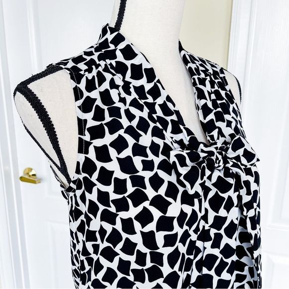 Cece 0 Black White Floating Rhombus Bow Tie Neck Ruffle Back Sleeveless Dress - Picture 6 of 15